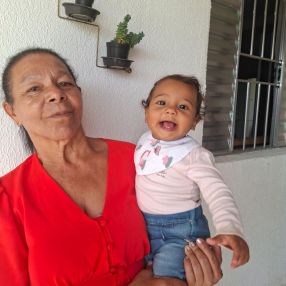 Ana, Family in Suzano