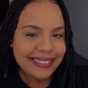 Débora, Babá em Mateus Leme