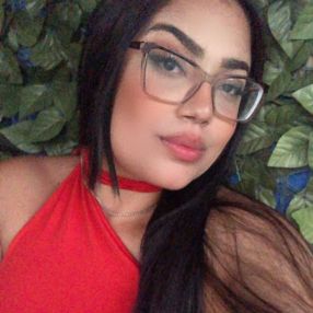 Larissa, Babá em Poá
