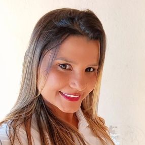 Roseane, Babysitter in Sarandi