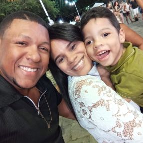 Albert, Family in Salvador