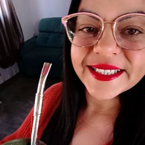 Letícia, Babá em Ijuí