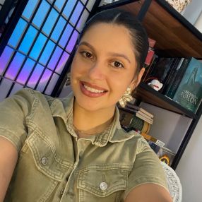 Brenda, Babá em Canoas