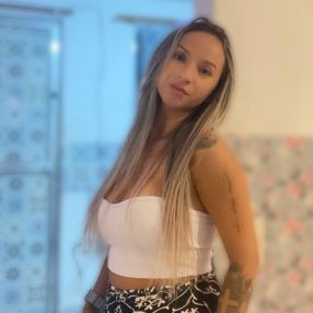 Mara, Babysitter in Duque de Caxias
