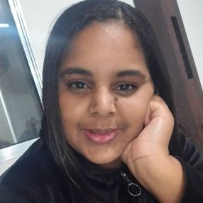 Viviane, Babá em Monte Mor