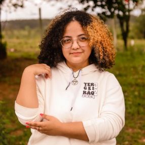 Lívia, Babá em Triunfo