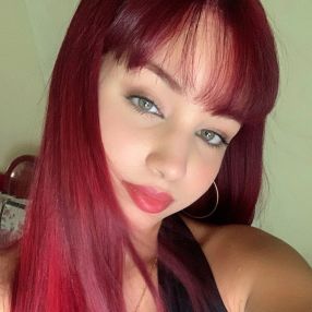 Emilly, Babá em Penedo