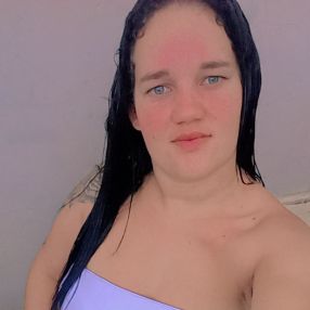 Natacia, Babá em Jardinópolis