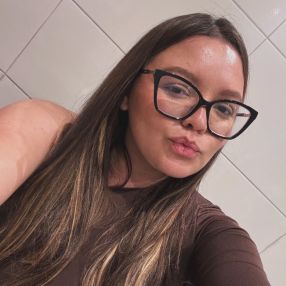 Ana Caroline De Rezende, Babá em Teresópolis