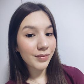 Maíne, Babá em Dois Vizinhos