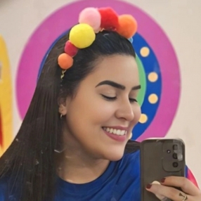 BEATRIZ, Babá em Goiânia