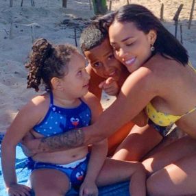 Yara, Família em Salvador