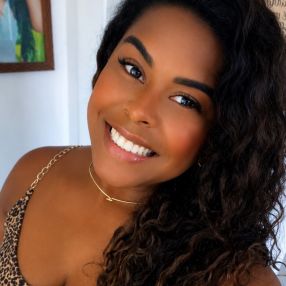 Luciana, Babá em Poços de Caldas