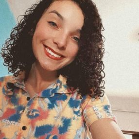 Natália, Babá em Piedade