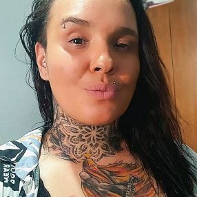 Caroline, Família em Alfenas
