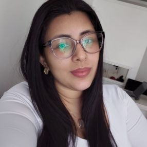 Evelyn, Babysitter in Blumenau
