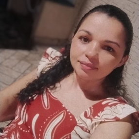 Amanda Oliveira de, Babá em Rio Branco