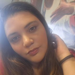 Beatriz, Babá em Escada