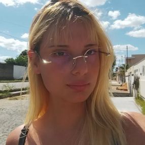 Yasmin, Babá em Ribeira do Pombal
