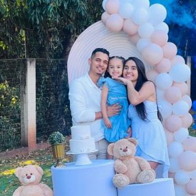 Jessica, Família em Araras
