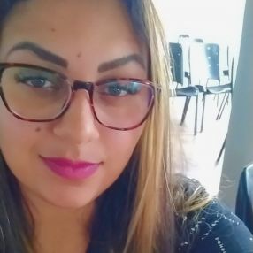 Stefanie, Babá em Poços de Caldas
