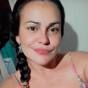 Franciele, Babá em Siderópolis