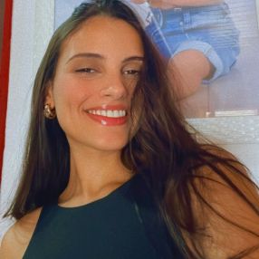 Larissa, Babá em Sapucaia do Sul