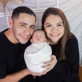 Izabella, Family in Sarandi