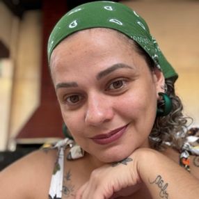 Ariane, Babá em Rio Verde