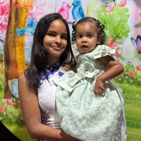 Estefany, Família em Valparaíso de Goiás