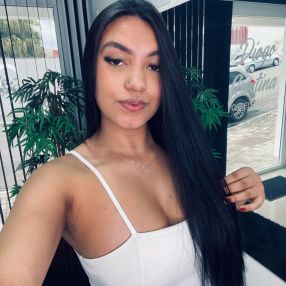 Larissa, Babá em Garuva