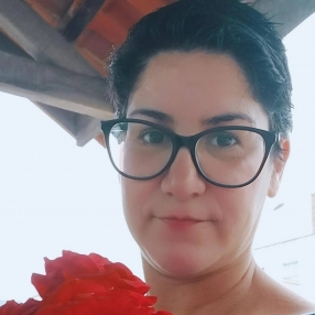 Val, Babysitter in Bombinhas