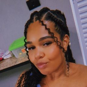 raiane, Babá em Lins
