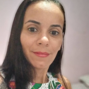 Carol, Babá em Paranavaí