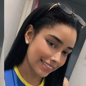 Analy, Babá em Pedras de Fogo