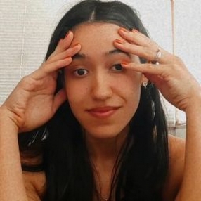 Cintia, Babysitter in São Roque
