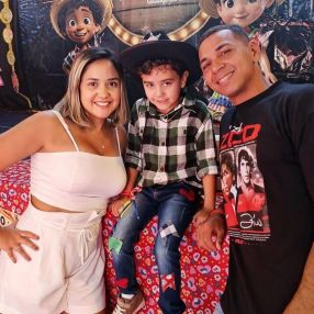 Thabata, Family in São Gonçalo
