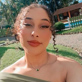Jaqueline, Babá em Río Negro