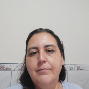 Juliana, Babá em Florianópolis