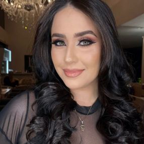 Sarah, Família em Torres