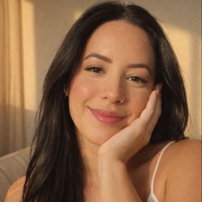 Larissa Silva Ferreira, Babá em Bayeux
