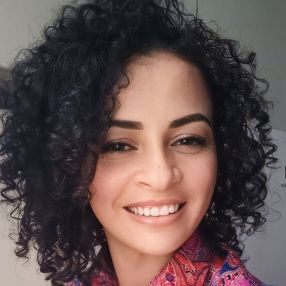 Rivolene, Babysitter in Salvador
