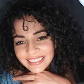 Rivolene, Babysitter in Salvador