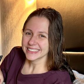 Julia, Família em Londrina