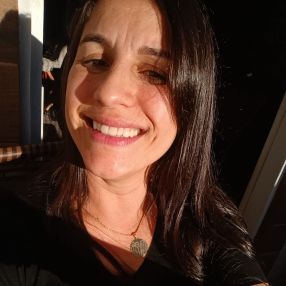 Luciane, Babá em Gravataí