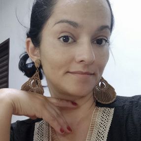 Cristiane, Babá em Novo Gama