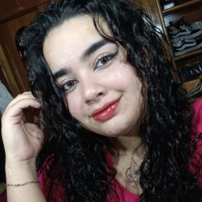 Giovana, Babá em Rialma