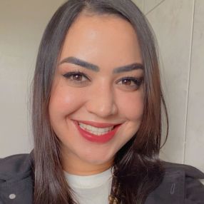 Brenda, Babá em Louveira