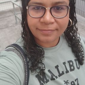 Girlaine, Babá em Medianeira