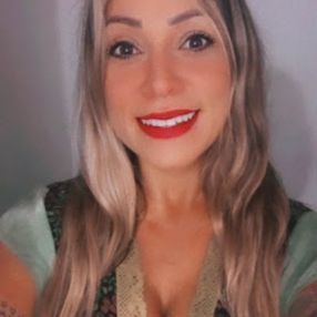 Caroline, Babá em Peruíbe